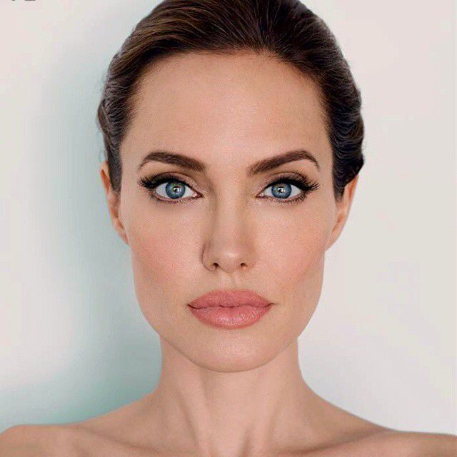 Angelina jolie makeup pelle chiara